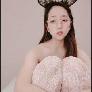 闺蜜互怼巨棍自拍视频-1V-556M-时长48分