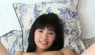 20岁小姐姐自拍实拍小视频精选，不要错过！