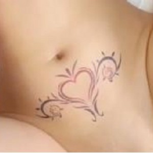 唐伯虎学妹自拍视频1V-378MUC头条纹身标志女主19岁身材极好