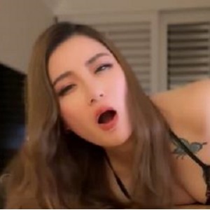 妮可高分自拍双镜头打桩1.6G视频42分