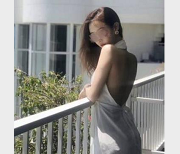 猫宝宝：飞机场御姐的狂野姿势