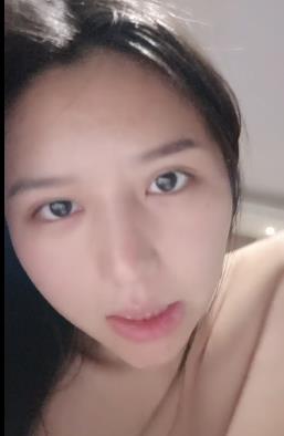 素颜女友露脸上位，无保护措施打粑粑投稿，1V-1.36G视频，身材小黑森林