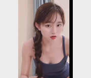 高颜值小女友作者自拍1V-292M时长4分视频资源下载观看