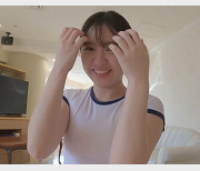 FC2岛国国宝级19岁嫩妹首发作品,1V-1.5G高清无圣光,粉嫩白肌肤惹人爱,风俗产业新星闪耀舞台