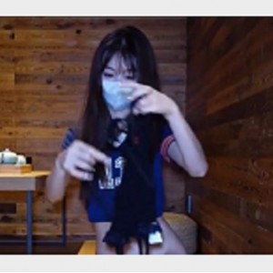 清纯反差女神Cola酱黑丝网连体衣气质大长腿观看