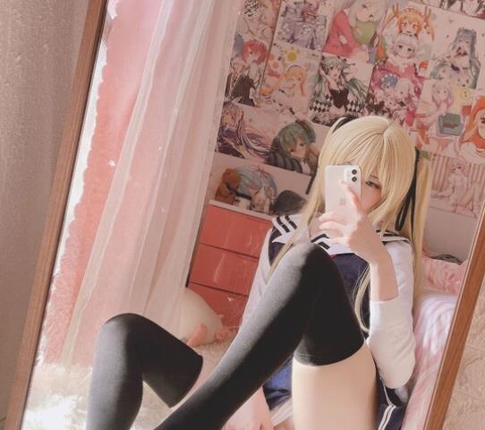 斗鱼超高人气的新一代宅男女神：稚嫩百变小女神