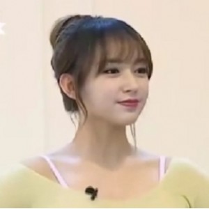 超能AI脱衣女团表演，动感热舞，爽翻众人面前，5V+116MB，百度盘下载