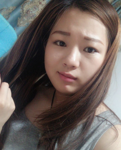 泄密事件涉及天津女子张佳慧的精选反差婊行为，14V28四人游的视频在百度盘上流传。