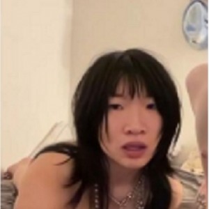 亚籍留学生参与三人游活动