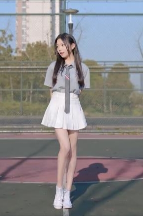 B站UP主欣小萌的高颜值A失眠R事件