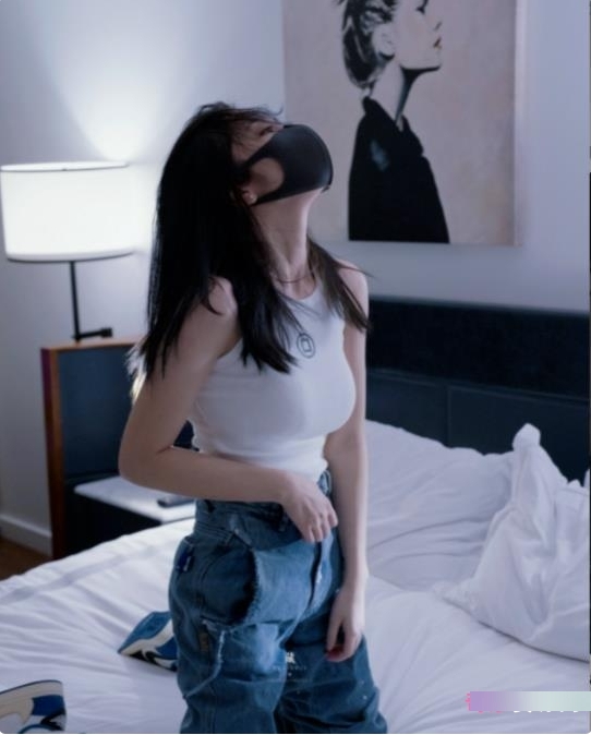 超人气顶流老网红hongkongdoll《玩偶姐姐》最新散播OF私拍合集_