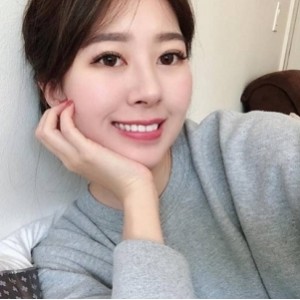 宝岛某新闻传媒大学美女私密视频被曝光