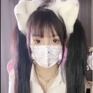 抖音网红《黎酱不爱吃青菜》直播私拍全网合集