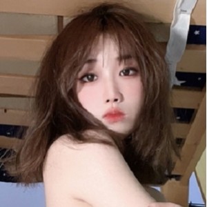 大象传媒『@希希』极品反差萌有尺度私拍合集