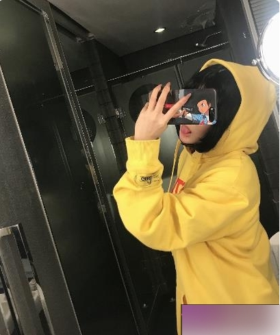 巨山妹子‘稚九酱’+【百度顽皮】