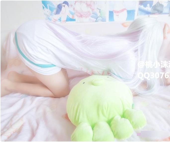 pr社娇小美少女（桃小沫沫酱）cos艾罗芒埃老师，软萌可人