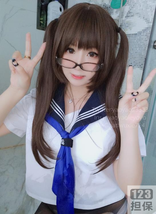 喜欢cos的隐秘女神《摇摇乐》