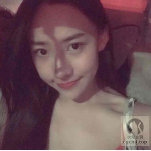 抖音颜值主播（半糖草莓少女）39部直播大全