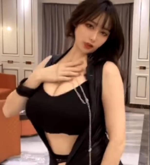 斗鱼主播小九精选妹子F熊自拍视频17V2.8G