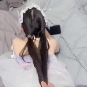 三位女神自拍短视频露脸特写，亲自上阵用嘴肛J，下载观看48V-2.6G