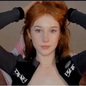 大佬作者自拍1小时08分作品，40W关注洋娃娃主播颜值爆C鲍鲍光“阴”下载观看