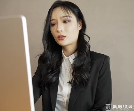 糖心传媒出品高颜值御姐大长腿H展示时长23分钟