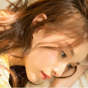 91风格学生美女互动游戏真人私拍视频，高颜值学生妹男朋友热辣互动