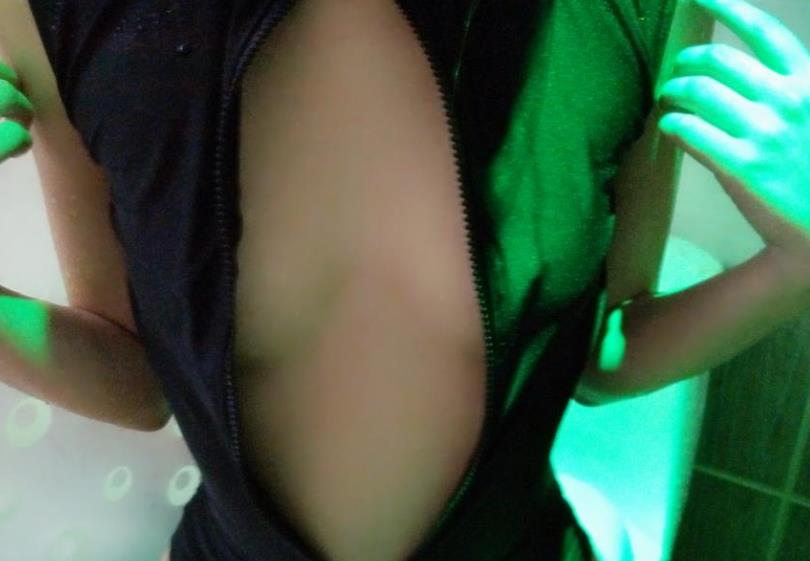 兔牙萌萌FL姬黑丝服装直接展示百变女王精选cos类型