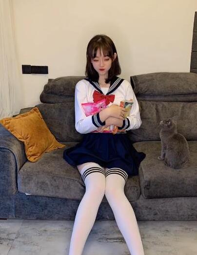 小李老师人气爆火视频合集，1.1G资源，磁力链接获取