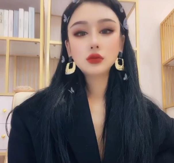 疯狂抖音新篇：倒着喷，系列闪现，心眼封号资源下载