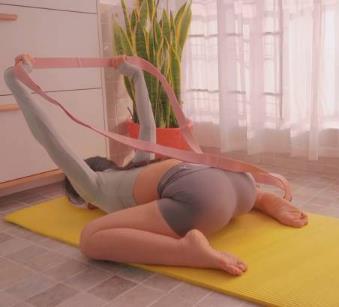 瑜伽网红Aimier火爆onlyfans，10个视频+5组照片，完美身材闪现