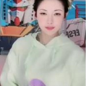 抖音主播一只霸王兽：私拍福利、JK热舞，双镜头热舞，身材好看