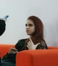 俄罗斯小姐姐安娜的中国之旅：友谊与美食