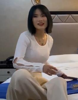 31分钟mei+nu+jian+zhi作者自拍作品，身材火爆叫声诱人，观看下载