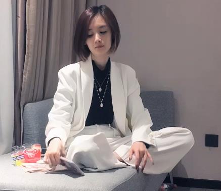 文轩探花连续两个多月爱上短发妹，高冷颜值探花被凤楼姐姐拿捏，精选观看！