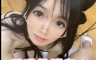 顶级S货小凌兔子S美女口B无保护CC视频49V-3.4G