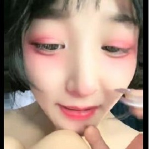 女神小乔直播秀：抱抱自拍，榜一主播，视频三小时