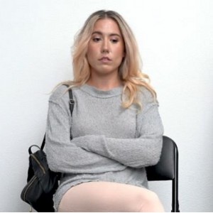 《自由国女主颜值身材超棒，2V-4.4G高清画质，口碑热度爆棚！》