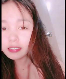 口味重女王自拍大片，时长28分钟，拳J震撼表演