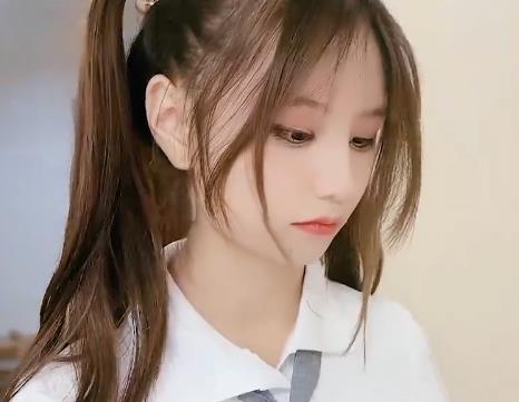 91顶级萝L!茄子阿雅娜美9.5G自拍清纯黑森林