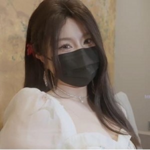 精选蜜汁尤物娜娜nana_taipei自拍特写45分钟视频-美美的黑丝诚意展示