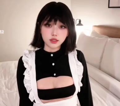 精选甜美女神-黑猫露娜酱，可爱女仆装，NICE表演