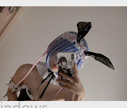 美足女神妹子风COS，身材小脚丫装扮泳衣学生妹小恶魔资源，22套8G视频