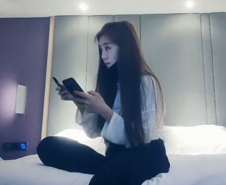 高颜值女神珍藏合集《小宝寻花系列》久妖大神最新8V6.13G精品下载，宅男必备！