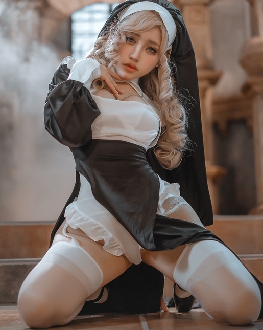 2修女与神父：平凡中的真挚情感3十集视频套图：修女与神父的深厚友谊4感受宁静与平静：修女与神父视频作品套图5真实而温暖：修女与神父的平凡之美6信仰与友谊：修女与