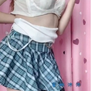 抖音热舞卡点合集2800v++55gb百度盘：小樱主播的舞姿魅力，14个文件夹带你欣赏最火热的热舞视频