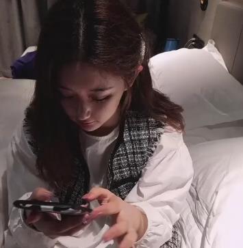 全程露脸抖音20岁网红小甜甜与富二代男友舞蹈剪辑，58分钟舞蹈视频引爆网红圈！