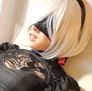 柚子猫最新2B视频1V/167m百度云限定版上贤妗