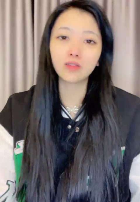 半糖甜美风,超白超粉超赞身材,家里表演百度盘