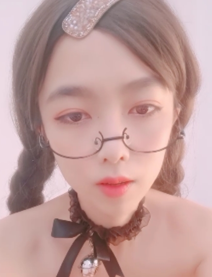 银狗子推出独特口感苏苏豆422v411g,收藏399、百度、貂蝉、馋龙等产品也备受追捧,新增196v让粉丝期待不已!(视频大小/数量)